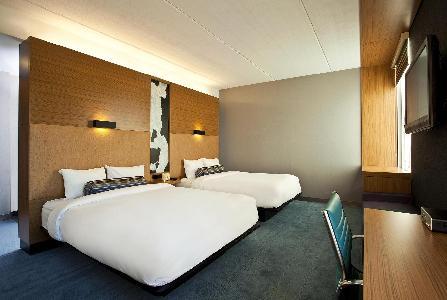 Aloft Montreal Airport Hotel Dorval