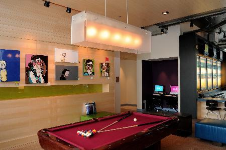 Aloft Montreal Airport Hotel