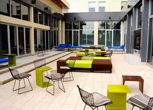 Aloft Montreal Airport Hotel 3*